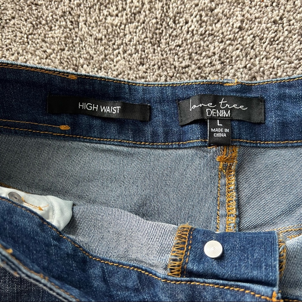SOLD!! NWT Love tree denim shorts. - Picture 3 of 5